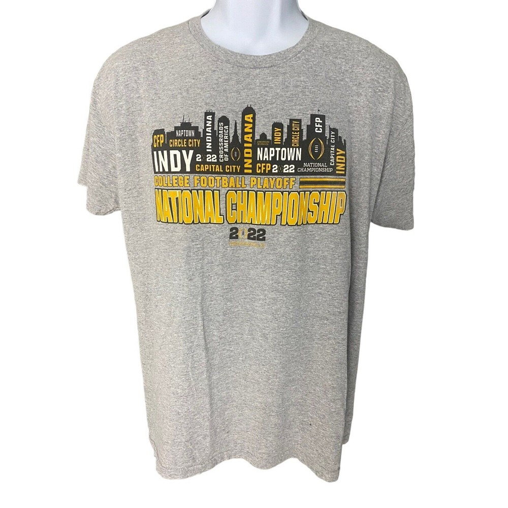 The Victory mens L graphic t shirt 2022 college football playoff championship